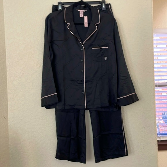 Victoria’s Secret Satin PJ New!